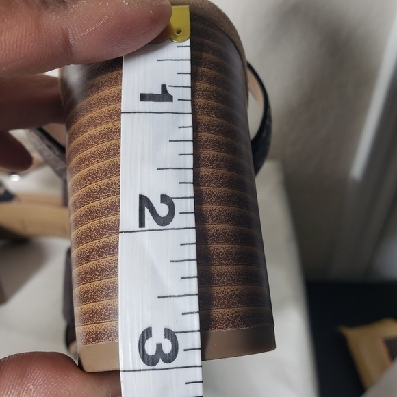 Alfani Irinna Brown Snakeprint Open Toe Buckle Ankle Strap Sandals Sz 8M - Picture 8 of 10